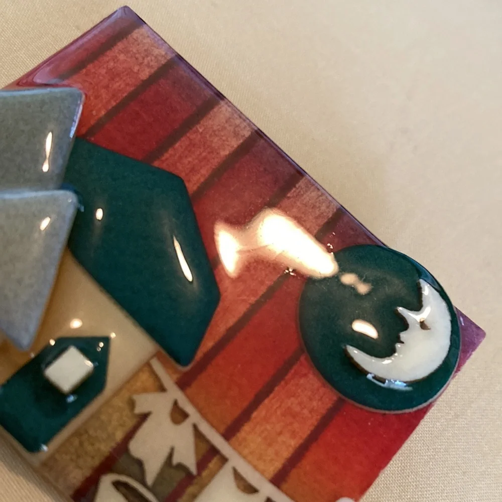 Lucinda house pin